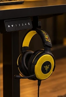 Razer Kraken V4 X · Pokémon Kanto en el setup