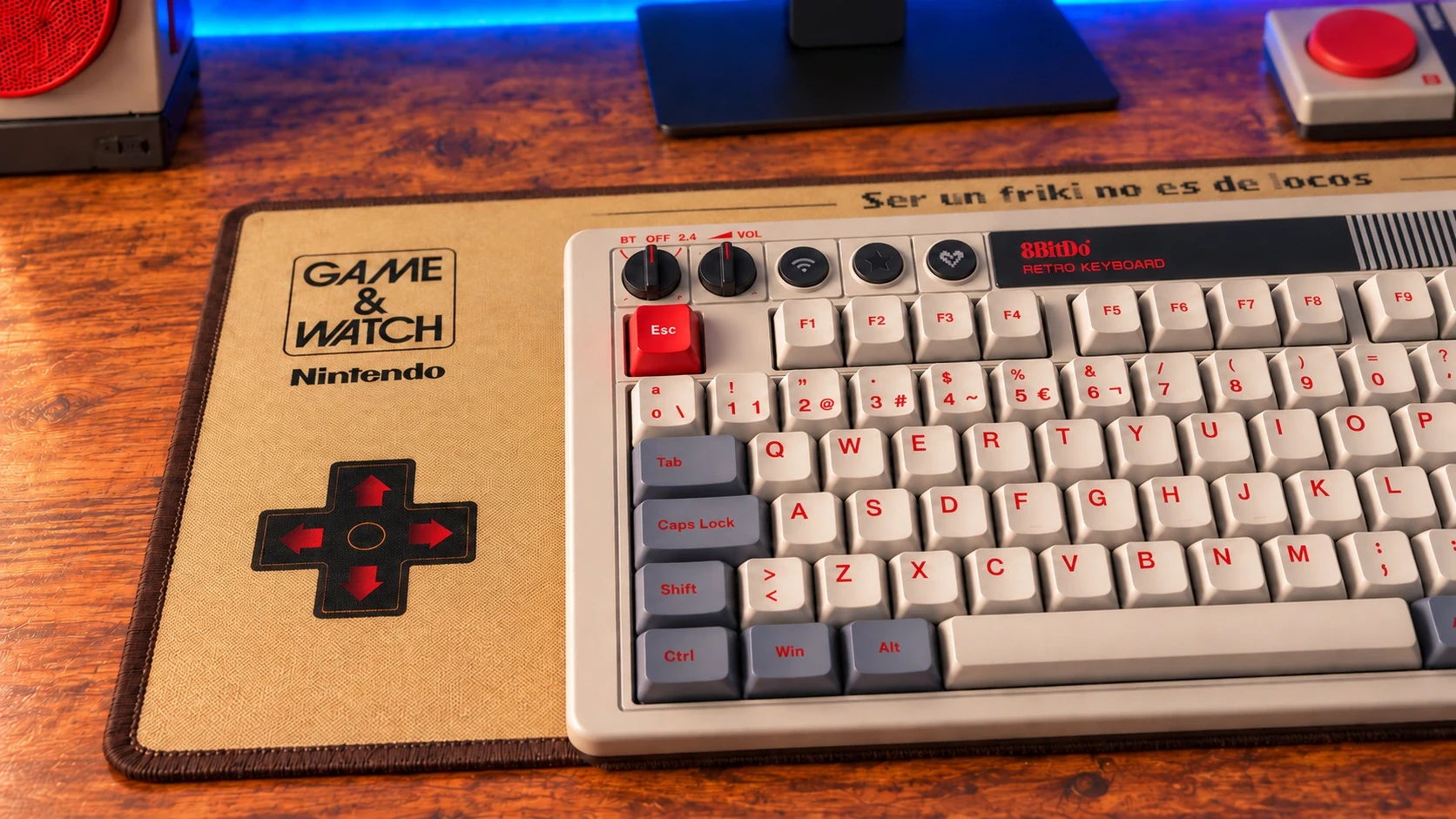 LolaPix · Alfombrilla Consola Retro en el setup